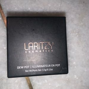 BNIB LARITZY DEW POT HIGHLIGHTER